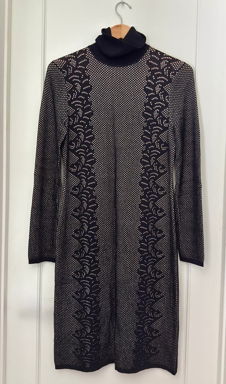 Neiman Marcus Black Beige Pointelle Knit Dress M